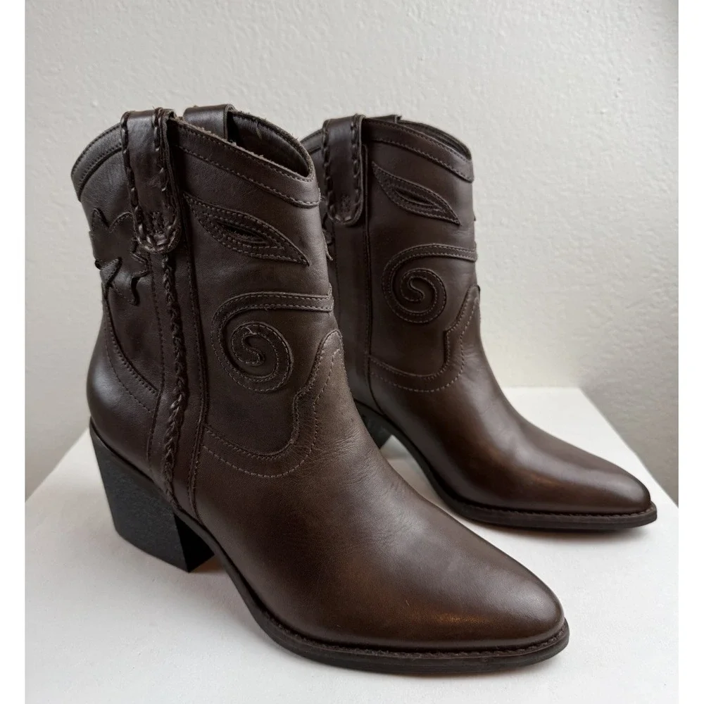 Carlos By Carlos Santana Austin Womens Brown Leather Pointed Toe Ankle Boots 5M